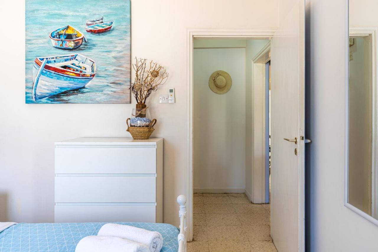 Sea Breeze 1-Br Apt In Píla Kültér fotó