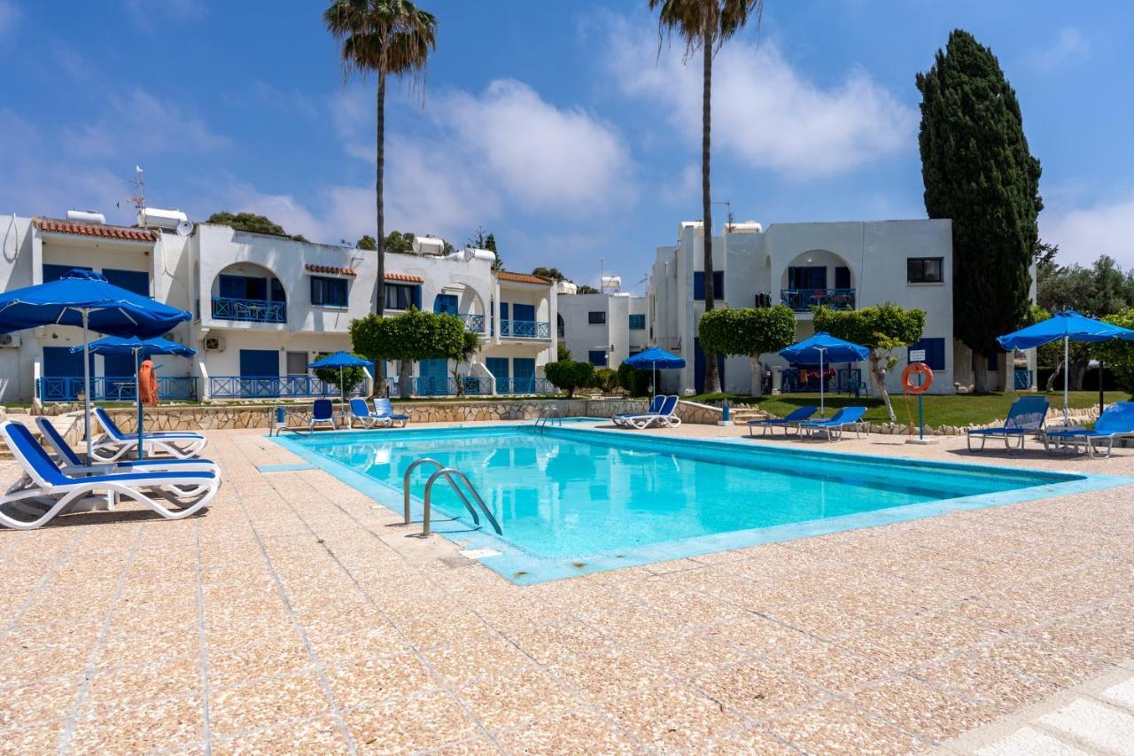 Sea Breeze 1-Br Apt In Píla Kültér fotó