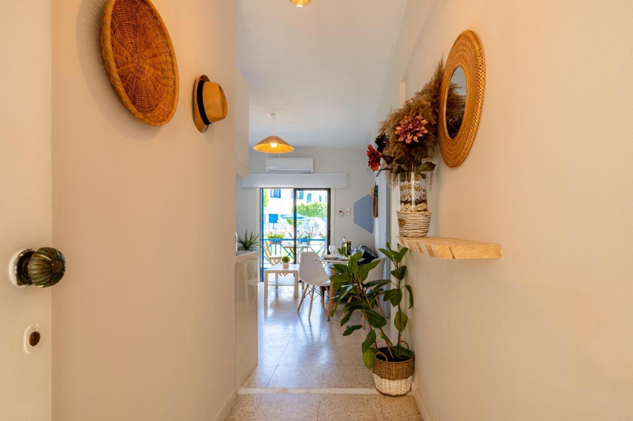 Sea Breeze 1-Br Apt In Píla Kültér fotó